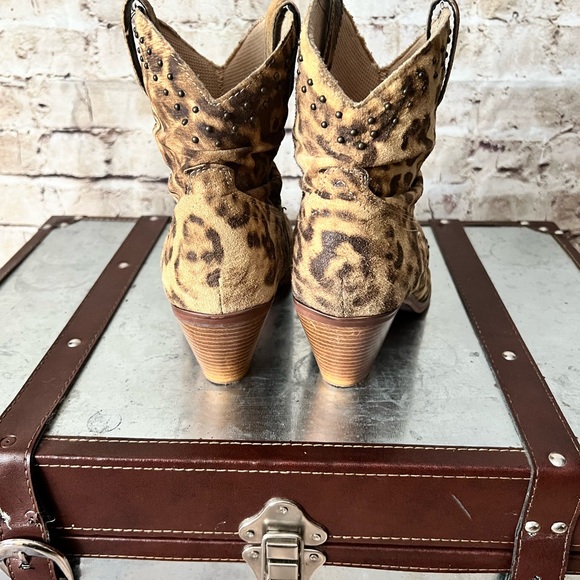 Dingo Leopard Booties - Picture 4 of 5